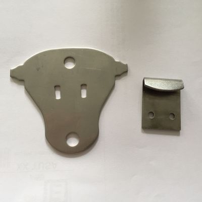 การผลิตโลหะแผ่น สแตนเลส สแตนเลส ทองแดง อลูมิเนียม Stamping ส่วนที่มีบิด CNC การแปรรูป บริการตัดเลเซอร์