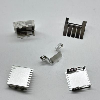 OEM Custom ความแม่นยําสูง กลมขนาดเล็ก Stamping บังบางส่วนแผ่นโลหะ การผลิตบริการโลหะ Hardware