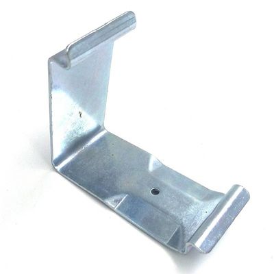 OEM Custom Sheet Metal Stamping Crate Clips Spring Clips สําหรับการติดตั้งกล่องไม้ คลิปที่สามารถนําไปใช้ได้ใหม่และทนทาน