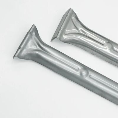 ราวแขวนเสื้อผ้าสำหรับตู้เสื้อผ้าแบบหนาพิเศษ หนา 1.5 มม. ขนาด 18 นิ้ว/20 นิ้ว/24 นิ้ว และมีขั้นต่ำ 200 ชิ้น