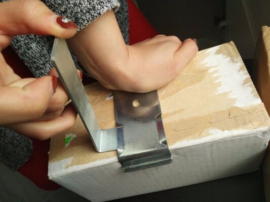 Crate Clip Removal Pry Bar for Wooden Box Fasteners